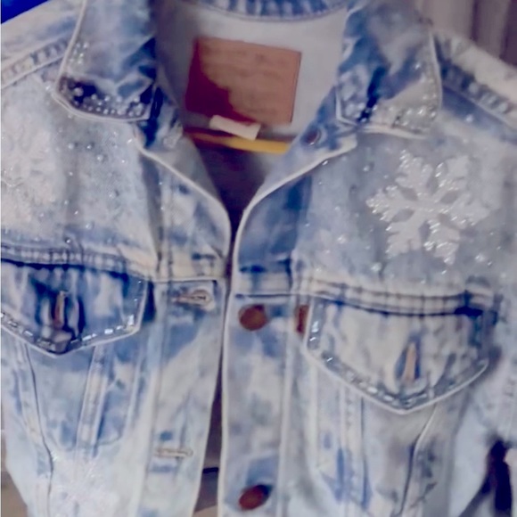 Frozen jacket - Picture 3 of 3